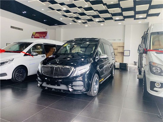 奔驰V260改装巴赫VS880限量双色车身