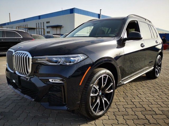 21款宝马X7美规加版跌破90余万现车促销