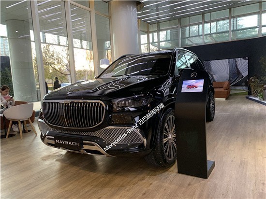 福虎生财22款迈巴赫GLS480黑棕现车价格