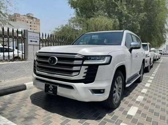 22款酷路泽LC300即将面世越野现车