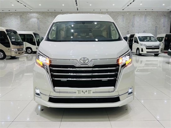 丰田海狮商务优惠报价 蓝牌手续C1驾驶