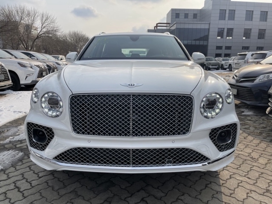 2021款宾利添越首发限量版实拍340余万