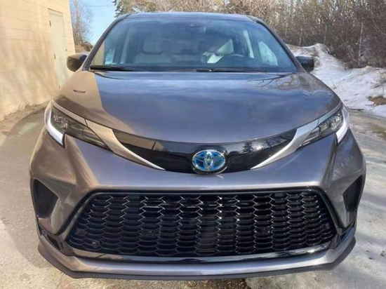 21款丰田塞纳2.5进口四驱最新报价配置