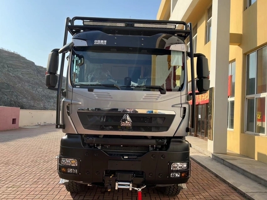 重汽集团推出新重汽曼恩4×4重型房车