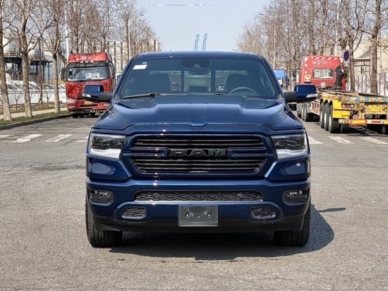 2022款道奇公羊运动版低价50余万可分期