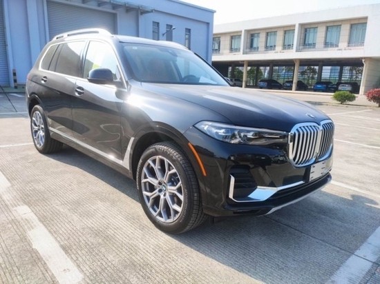 2022款加版宝马X7天津港优惠价还能分期