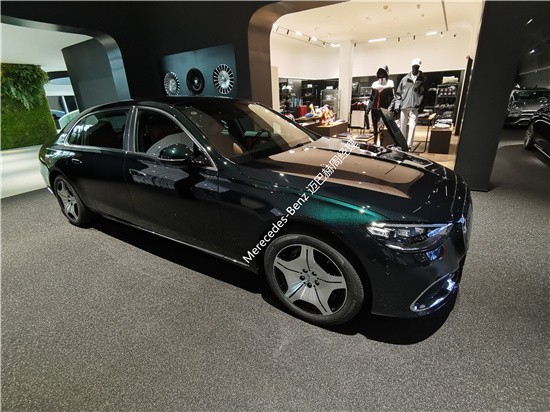 迈巴赫S480祖母绿最新款价格配置