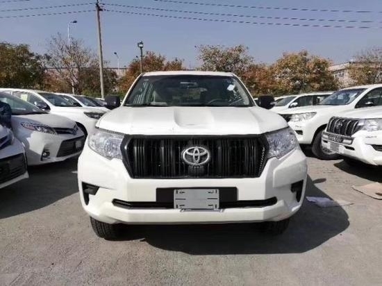 2022款丰田霸道2700国六新车来袭40万起