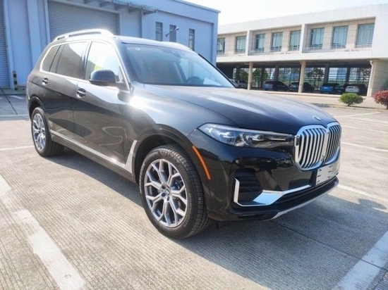 2022款加版宝马X7现车价格优惠还能分期