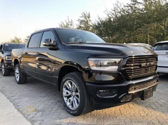 2022款道奇公羊运动版皮卡49.5万起购车