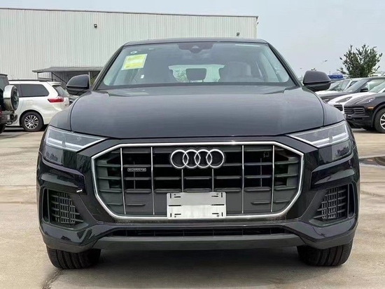 2022款奥迪Q8平行进口标准版现车72万