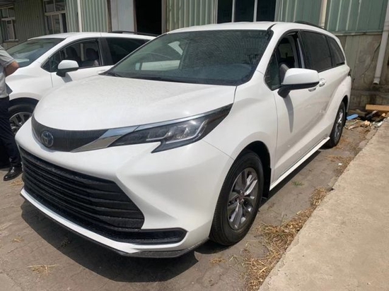 2022款丰田塞纳2.5油混四驱LE售往全国