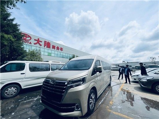 丰田海狮9座报价改装高级现车优惠促销