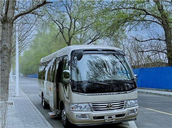 新款丰田考斯特12座尊贵版报价一览现车