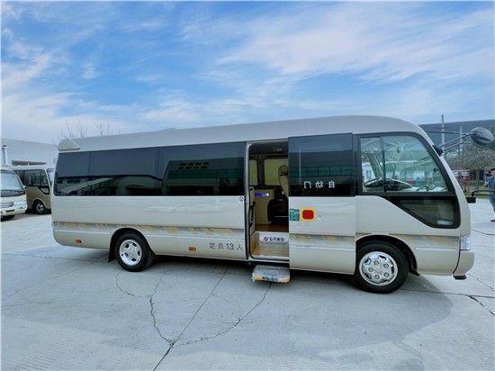 2022款丰田考斯特17座新款商务车报价