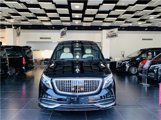 奔驰V260L改装高顶四座迈巴赫价格