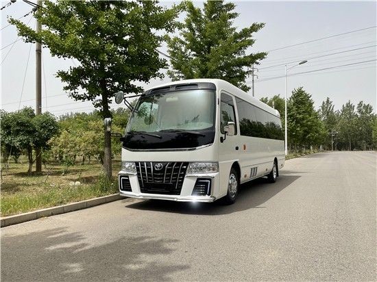 丰田考斯特17座报价 现车17座中巴优惠