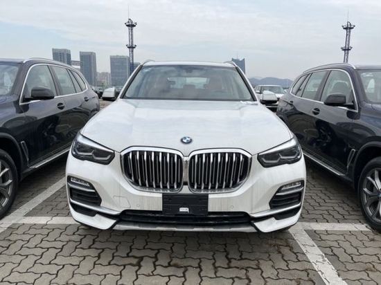 2022款宝马X5跌破60万天津港首发现货多