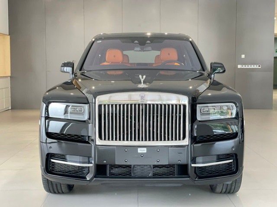 2022款劳斯莱斯库南现车充沛特价包牌