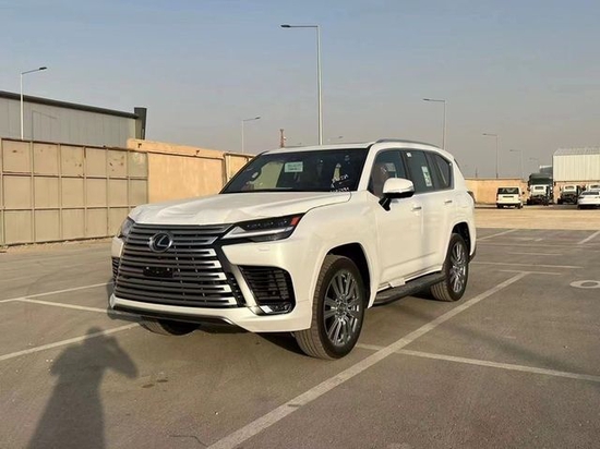 2022款LX600中东四座VIP 黑/爱马仕橙