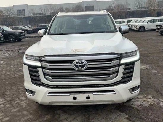 2022款丰田酷路泽4000国六首批车可分期