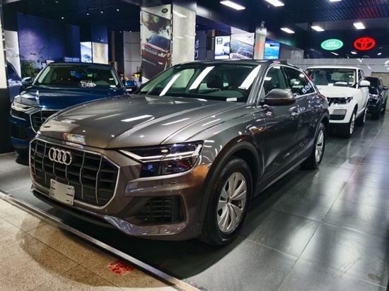 2022款奥迪Q8现车3.0天津港最新优惠行情