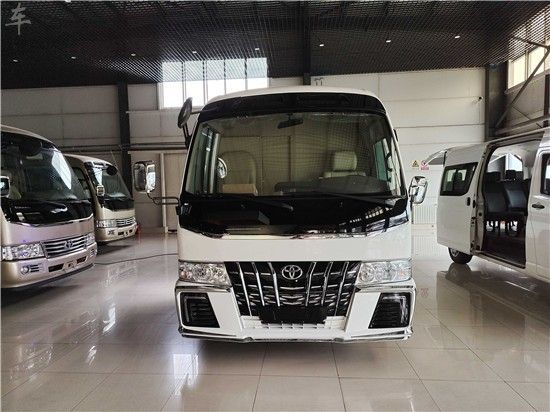 2022款丰田考斯特12座北京优惠现车价格