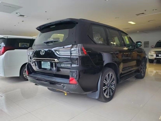 2021款雷克萨斯LX570铂金版黑红现车热销