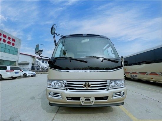 丰田考斯特17座配置详情及店内价格现车