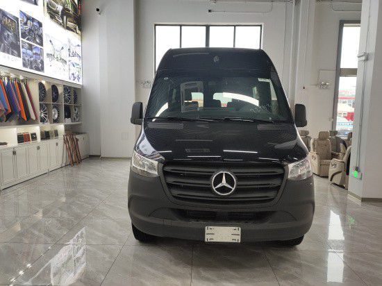 2022款奔驰斯宾特2.0T现车特价促销全国