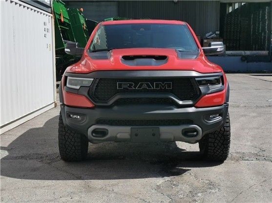 2022款道奇霸王龙6.2T现车配置价格图片