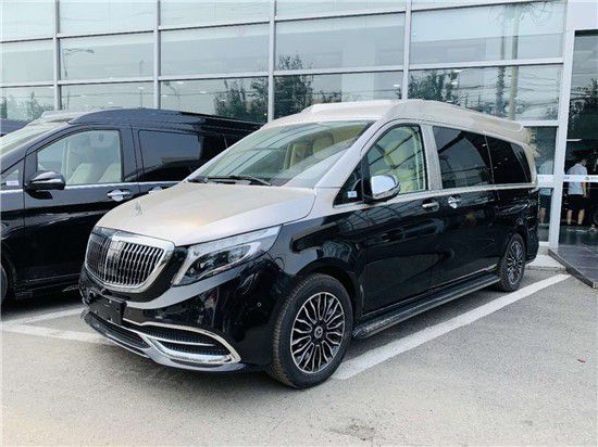 奔驰V260L商务车4+2隐藏六座夺目耀眼