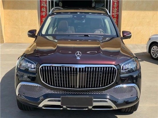 迈巴赫GLS600黑红双拼价格彰显高贵格调