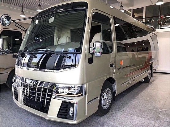 丰田考斯特11座报价 改装商务车内饰图