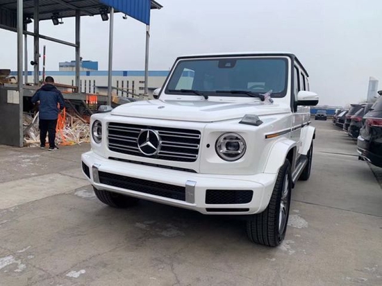 2021款奔驰G550硬派越野车亲情价格赠礼