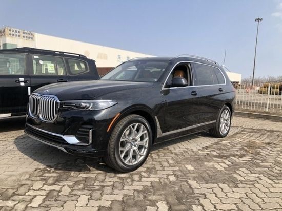 2022款宝马X7现车86万百万级SUV配置报价