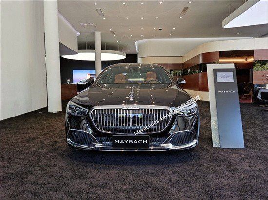 迈巴赫S480车型在设计上更重实用性