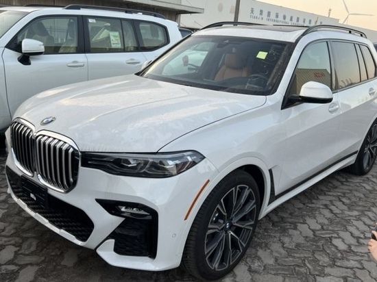22款宝马X7全系天津港最新批发价88万起