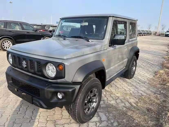 2022款铃木吉姆尼1.5L现车手续齐特惠价