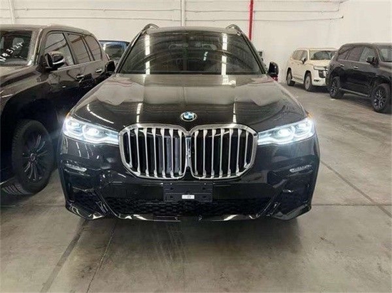 22款平行进口宝马X7全系现车钜促86万起