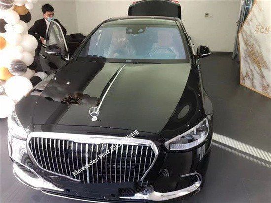 2022款迈巴赫S580最新价格配置参数详情