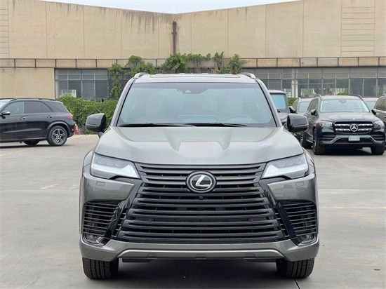 2022款雷克萨斯LX600 特价195万起促销