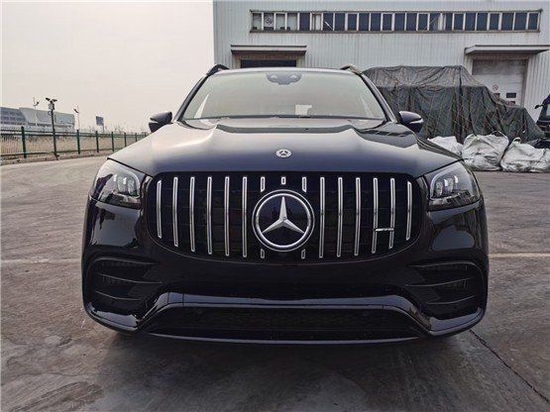 2021款奔驰GLS63外观更激进性能更强劲