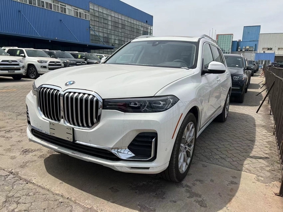 2022款美规宝马X7配置表 各种配置报价