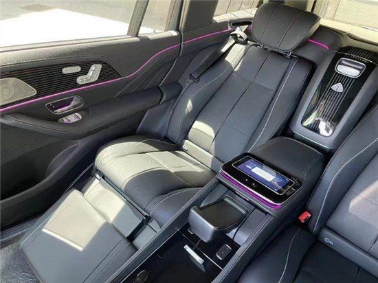 2022款迈巴赫GLS600豪华舒适SUV最佳选择