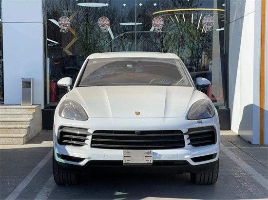 2022款保时捷卡宴天津港全款落地价100万