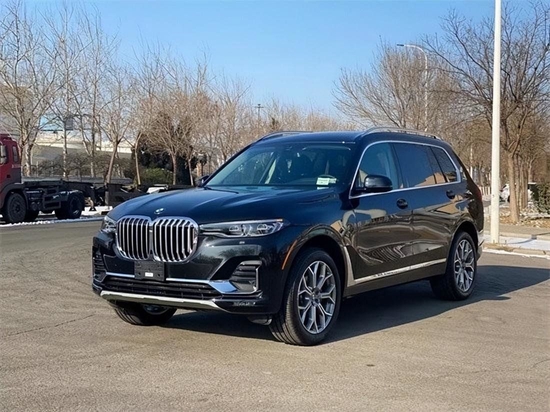 2022款美规版宝马X7落地价优惠5万提车
