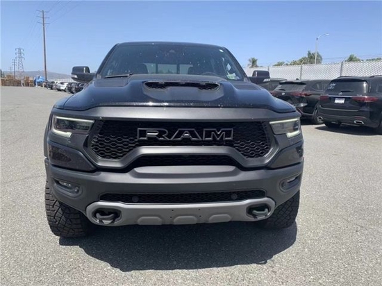 2022款道奇霸王龙6.2现车火爆预定130万