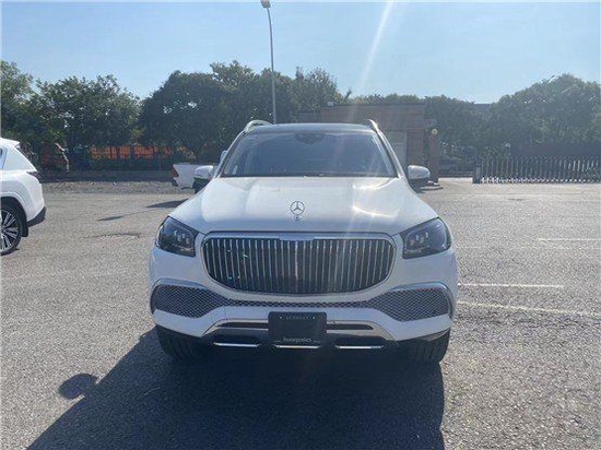 2022款迈巴赫GLS600墨版白外红内饰价格