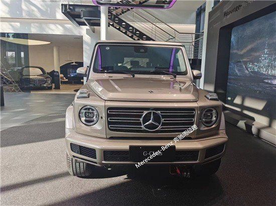 2023款奔驰G500经典灰色现车价格及配置